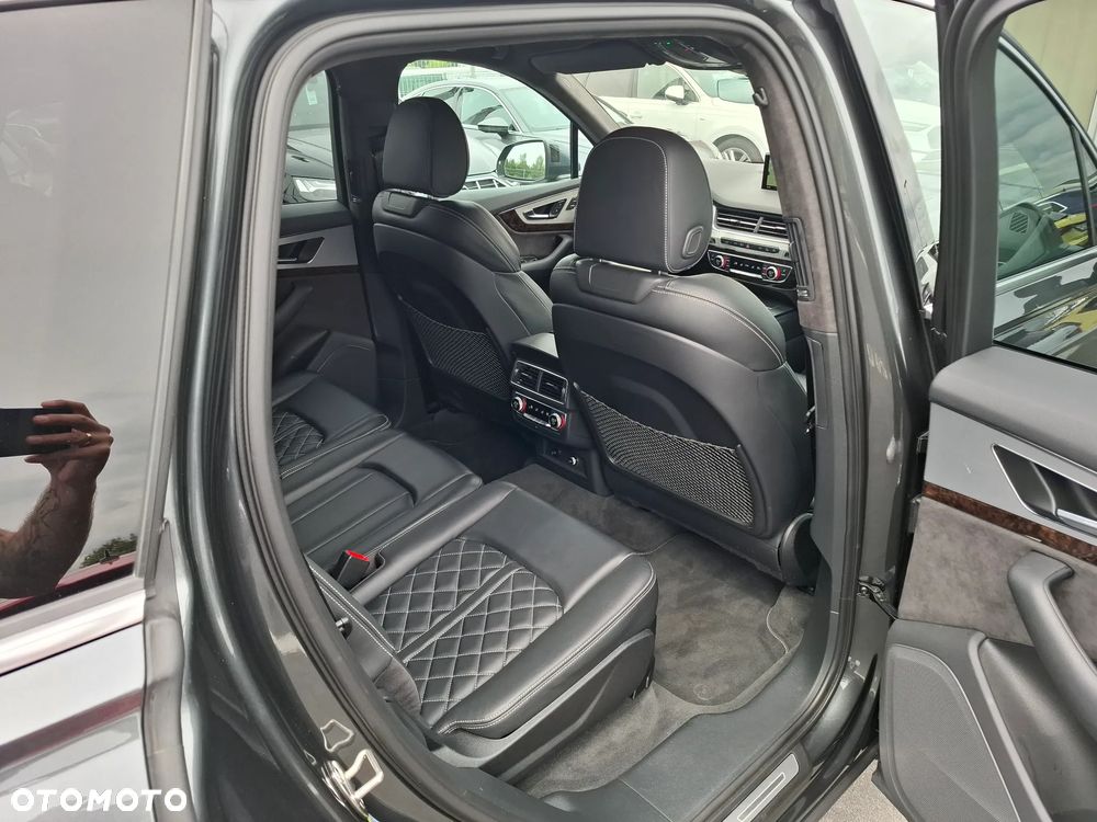 Audi SQ7 4.0 TDI Quattro Tiptronic - 9