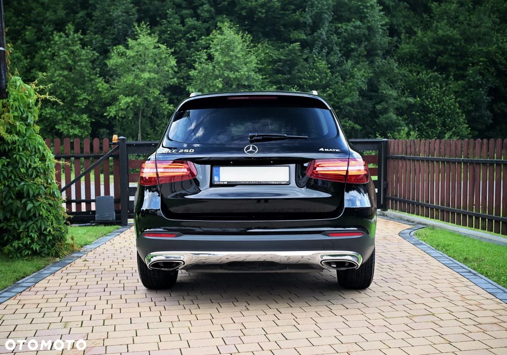 Mercedes-Benz GLC - 7