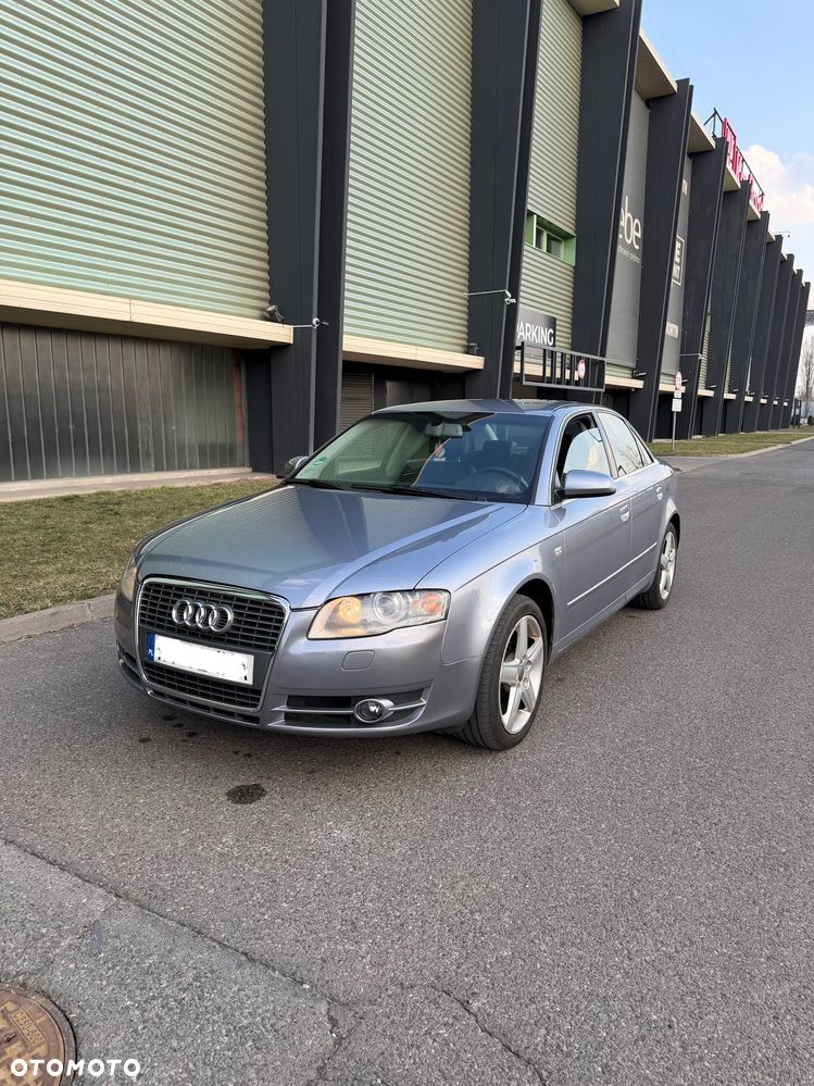 Audi A4 Limousine - 2