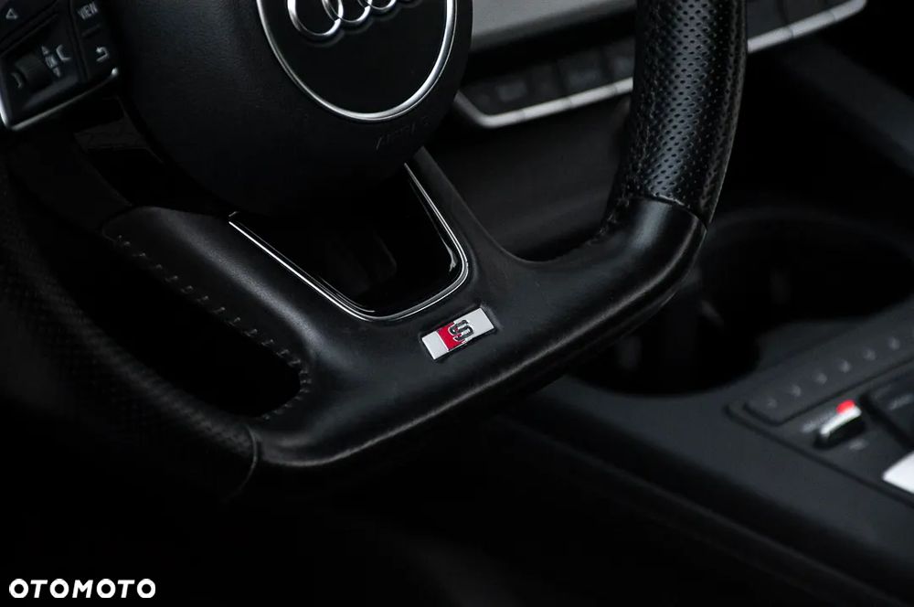 Audi A4 Avant 40 TDI S tronic S line - 31