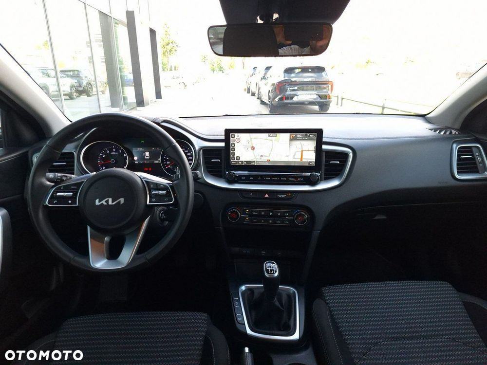 Kia XCeed 1.5 T-GDI M - 26