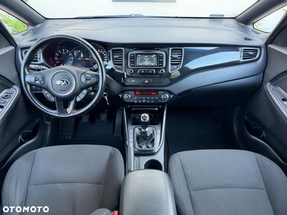 Kia Carens 1.6 GDI L - 8