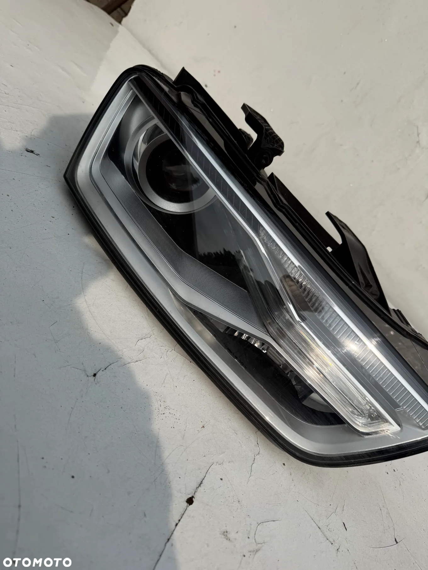AUDI Q3 8U PRAWA LAMPA PRZÓD XENON LED 8U0941006 - 4