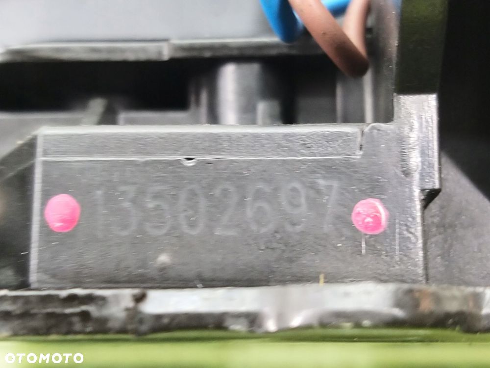 Zamek klapy tylnej Chevrolet HHR 2005-2011 13502697 ORYGINAŁ - 2