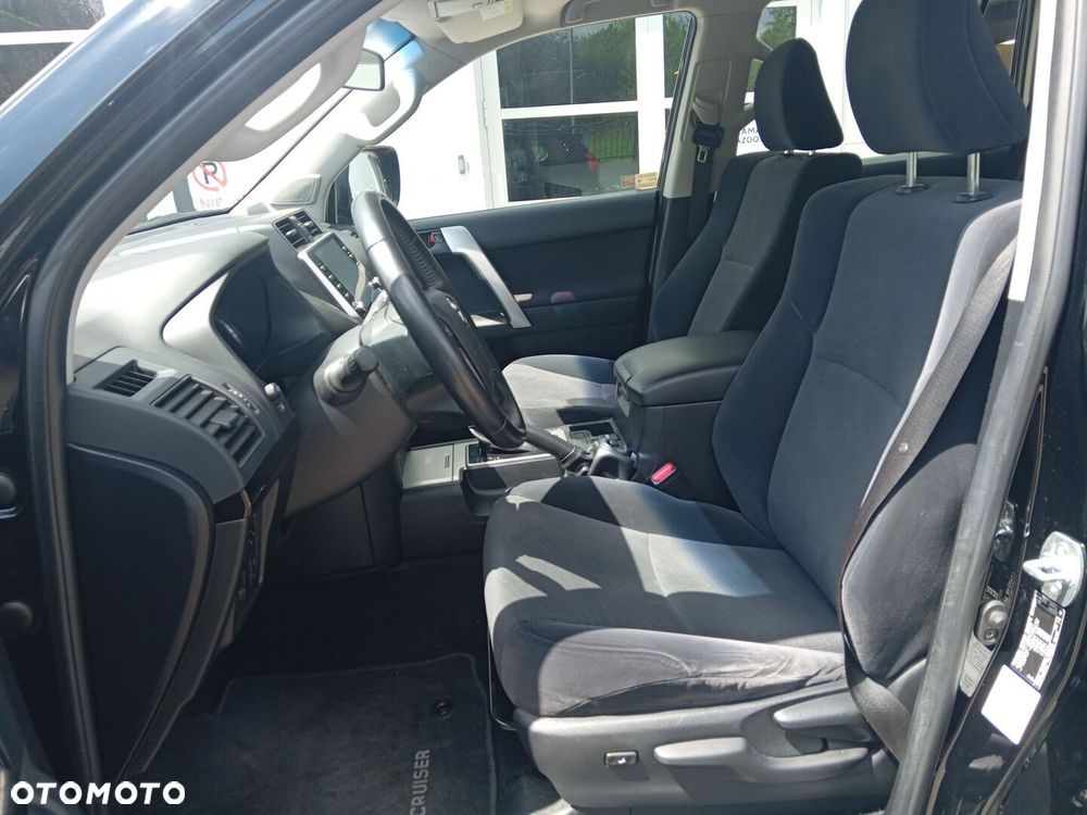 Toyota Land Cruiser - 15