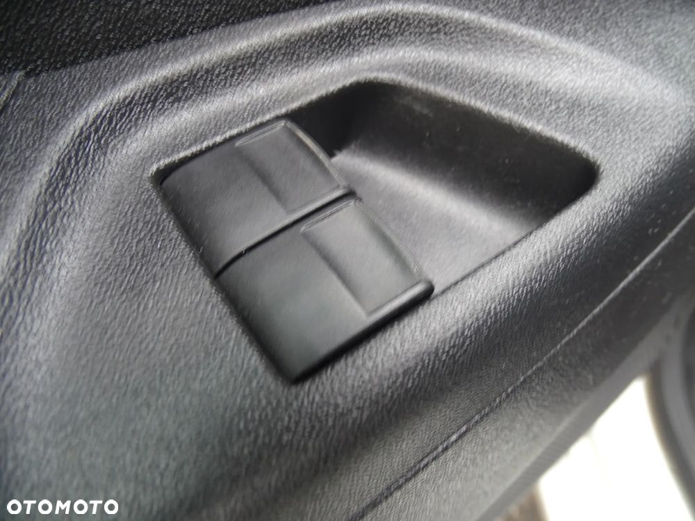 Toyota Aygo x-play - 24