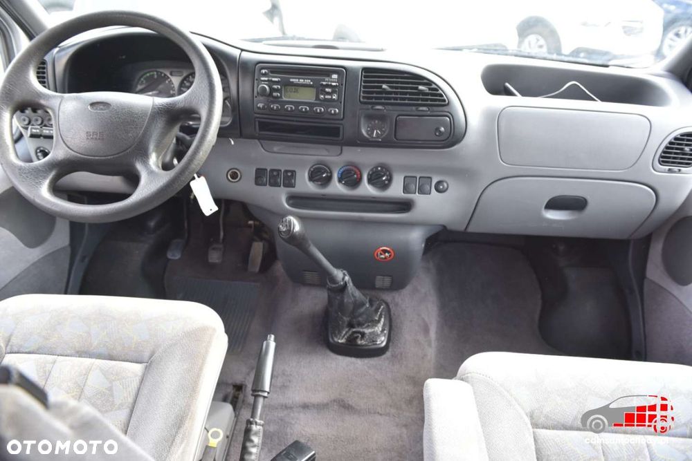 Ford Transit - 18