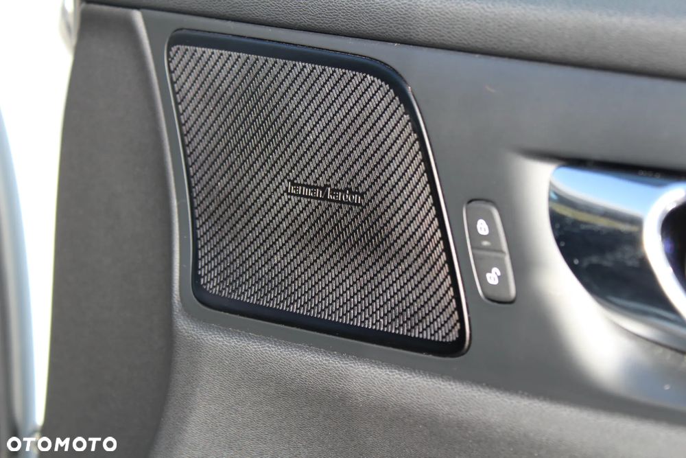 Volvo V60 Cross Country D4 AWD Geartronic Pro - 34