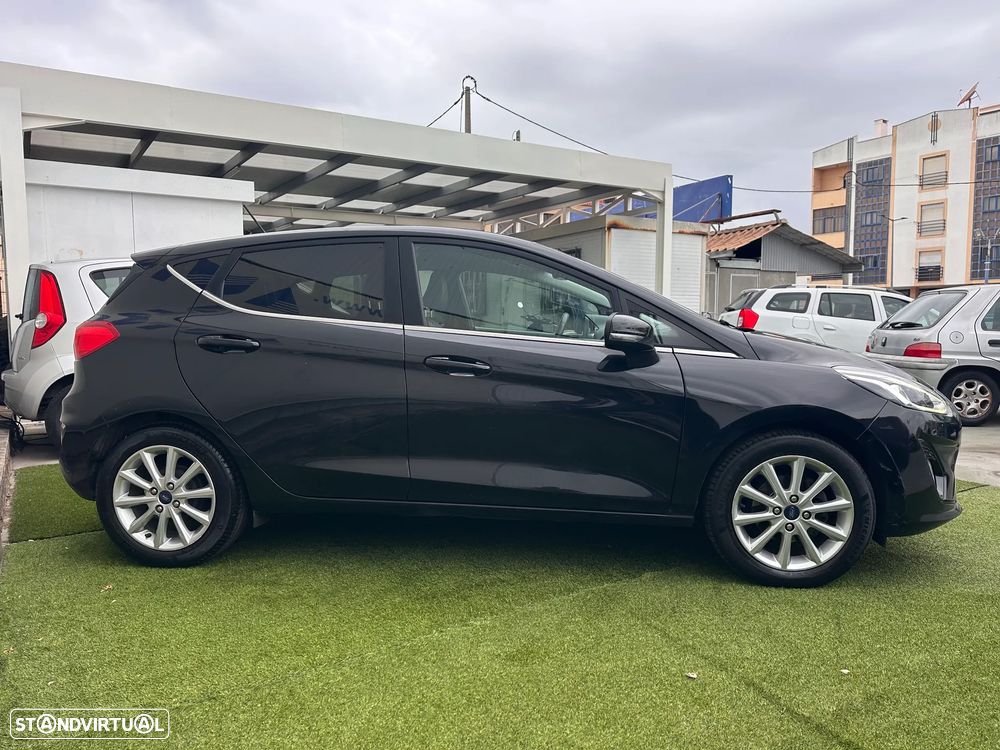 Ford Fiesta 1.0 EcoBoost Titanium — fotografia 3