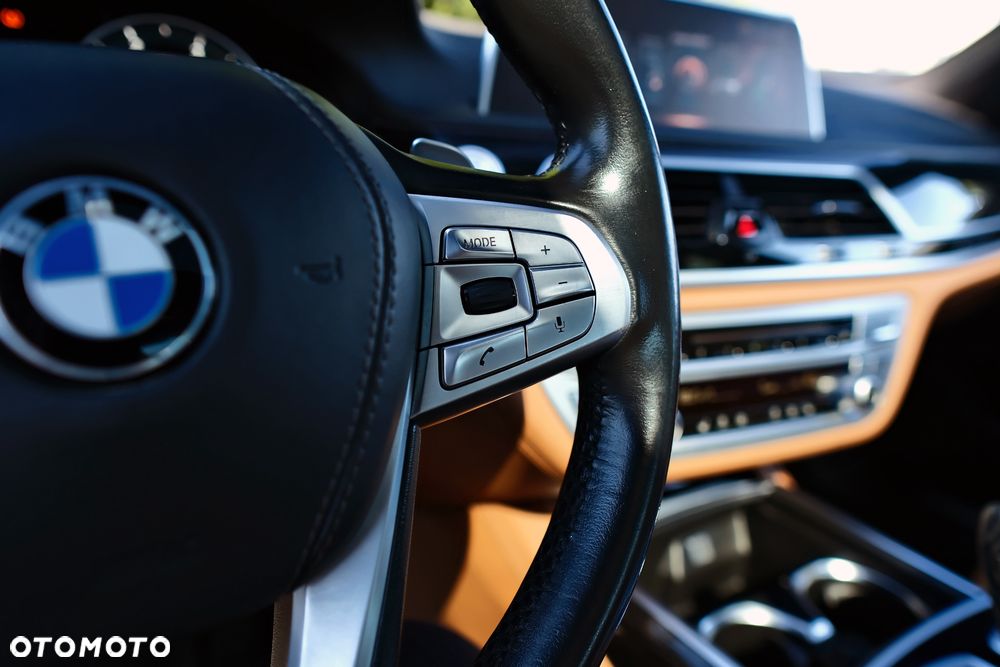 BMW Seria 7 - 18