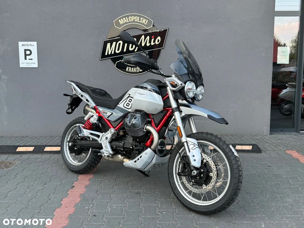 Moto Guzzi V85 - 1