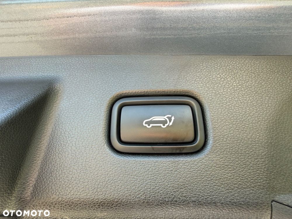 Hyundai Tucson 1.6 T-GDi HEV Executive 2WD - 26