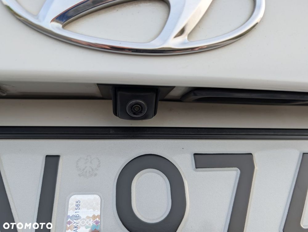 Hyundai i30 blue Kombi 1.4 YES Gold - 19