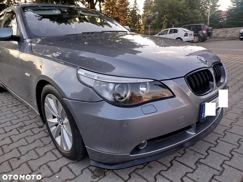 BMW Seria 5 520i - 11