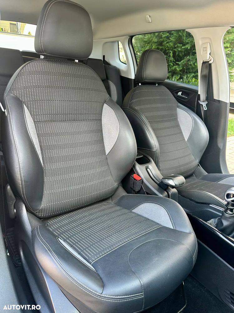 Peugeot 2008 - 5