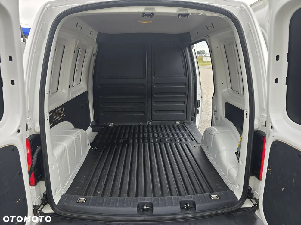 Volkswagen Caddy - 10