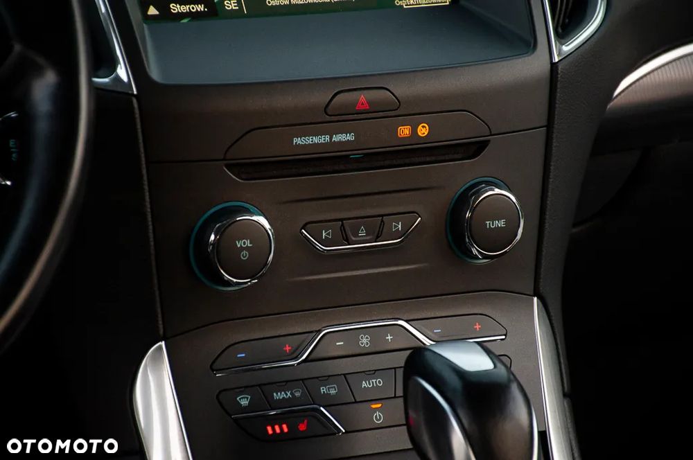 Ford S-Max 2.0 TDCi Titanium PowerShift - 35