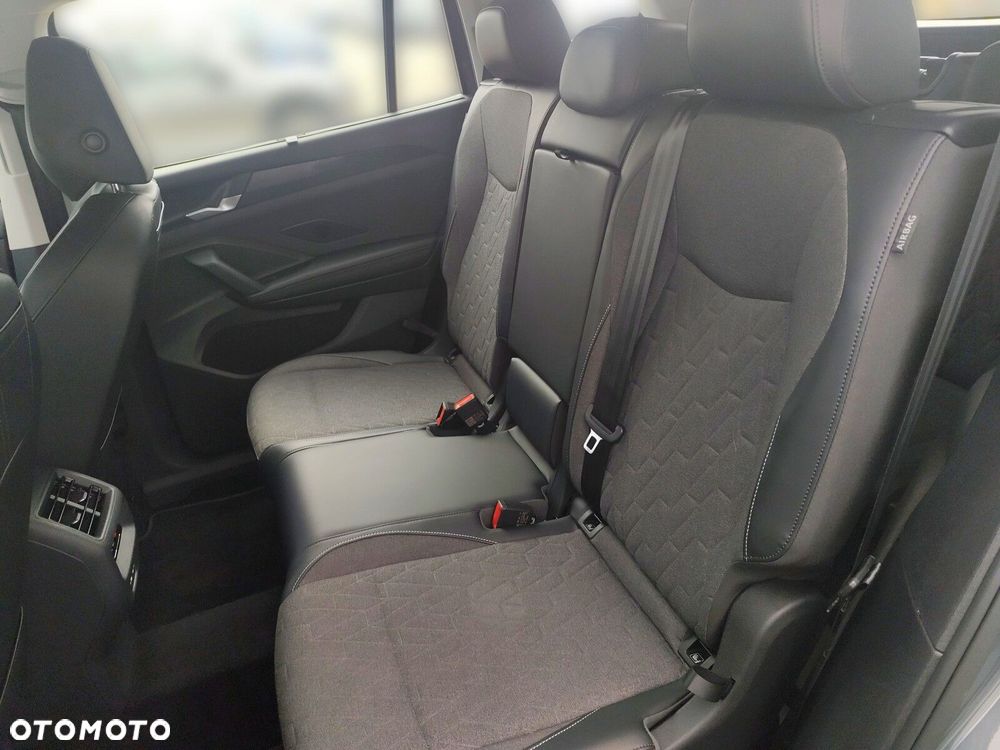 Volkswagen Tayron 1.5 eTSI mHEV Life DSG - 13