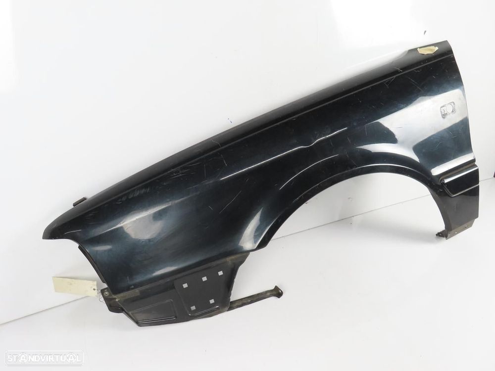 Guarda-lamas Esquerdo/Frente Usado / Original AUDI 80 (8C2, B4) 8A0821105 - 3
