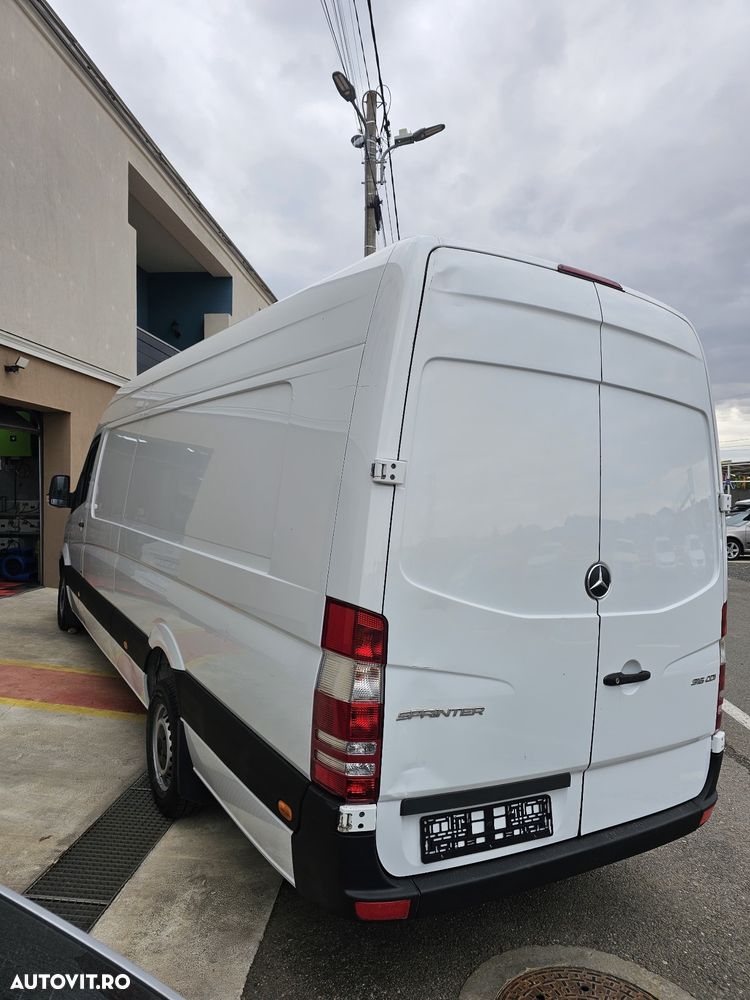 Mercedes-Benz Sprinter - 10