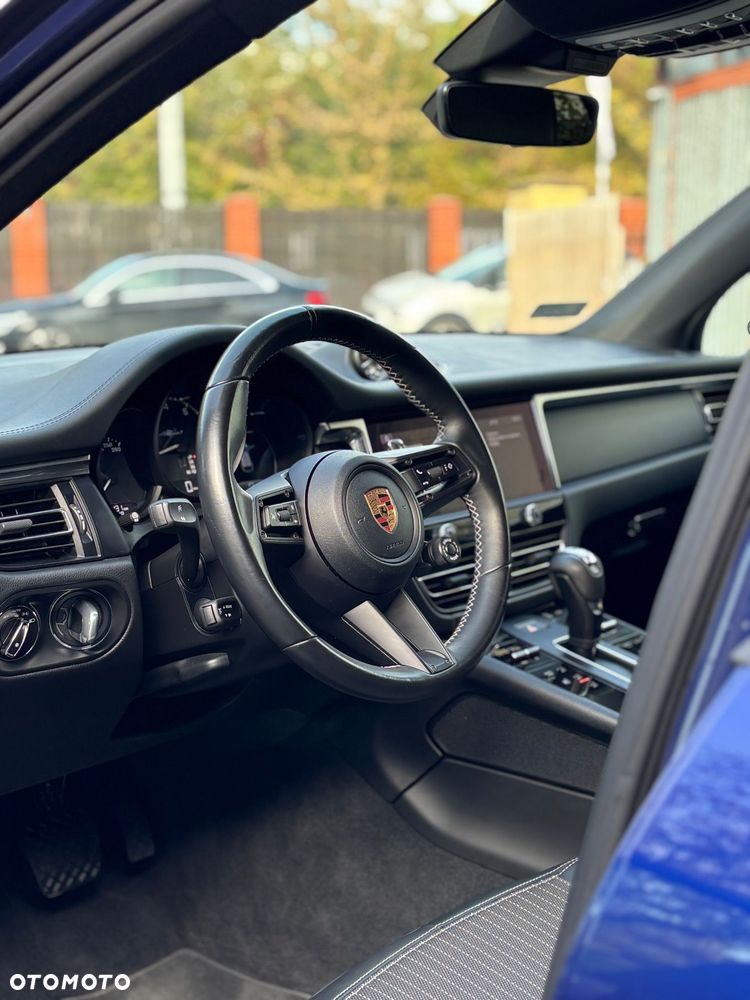Porsche Macan T - 6
