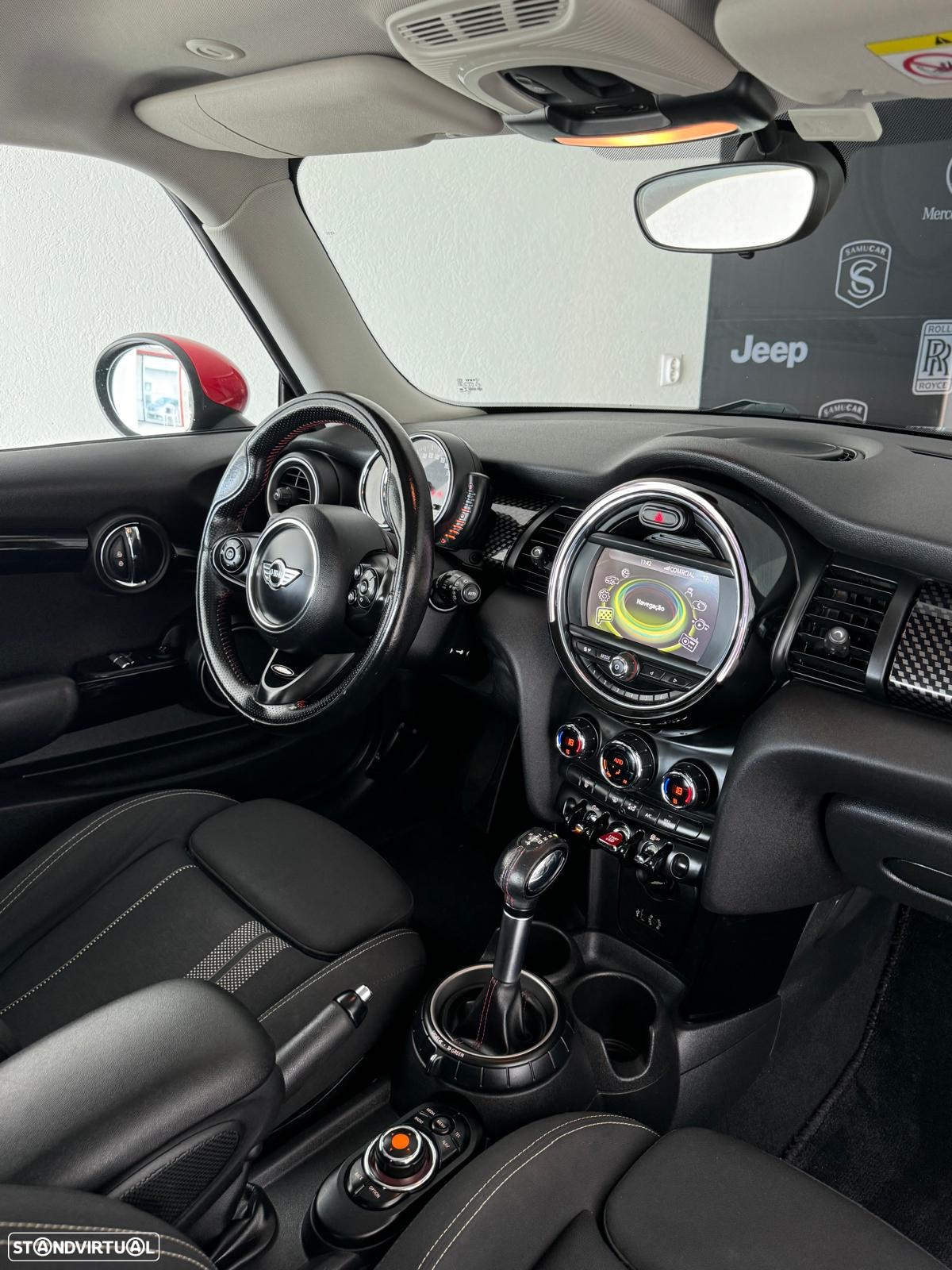 MINI 3 Portas Cooper SD Aut. - 17