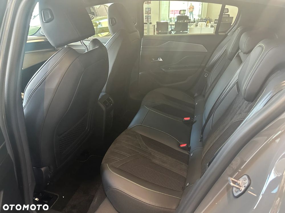 Peugeot 308 1.5 BlueHDi GT Exclusive S&S EAT8 - 19