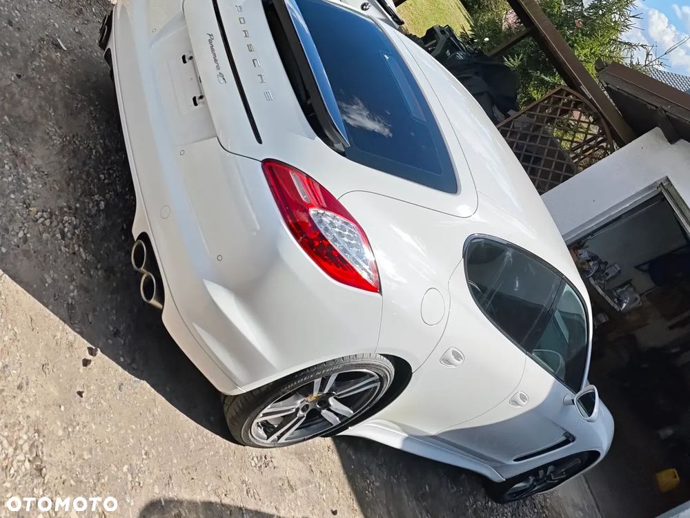 Porsche Panamera 4S PDK - 6