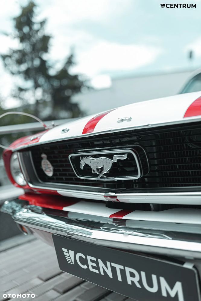 Ford Mustang - 5