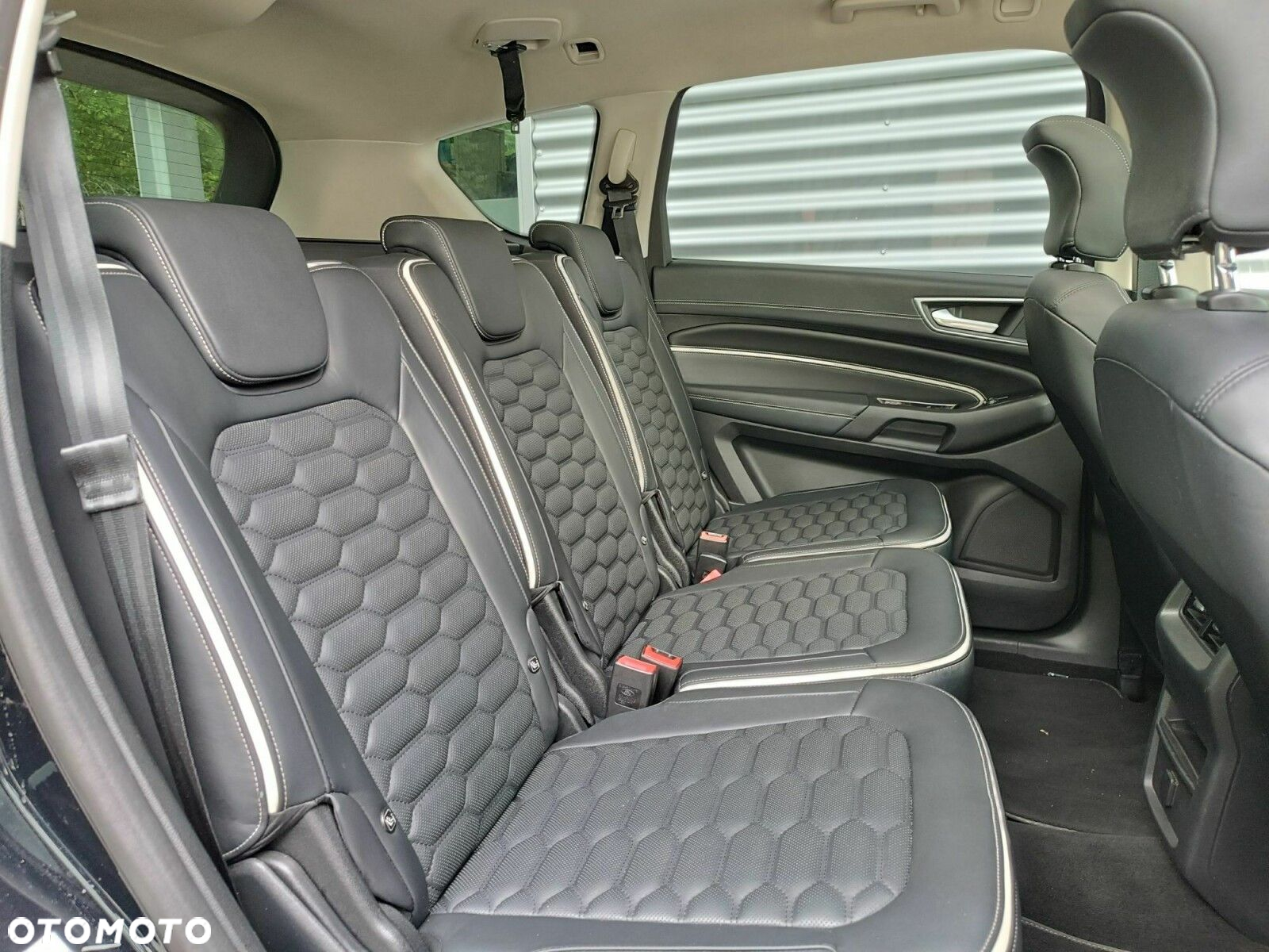 Ford S-Max 2.0 TDCi Vignale PowerShift - 38