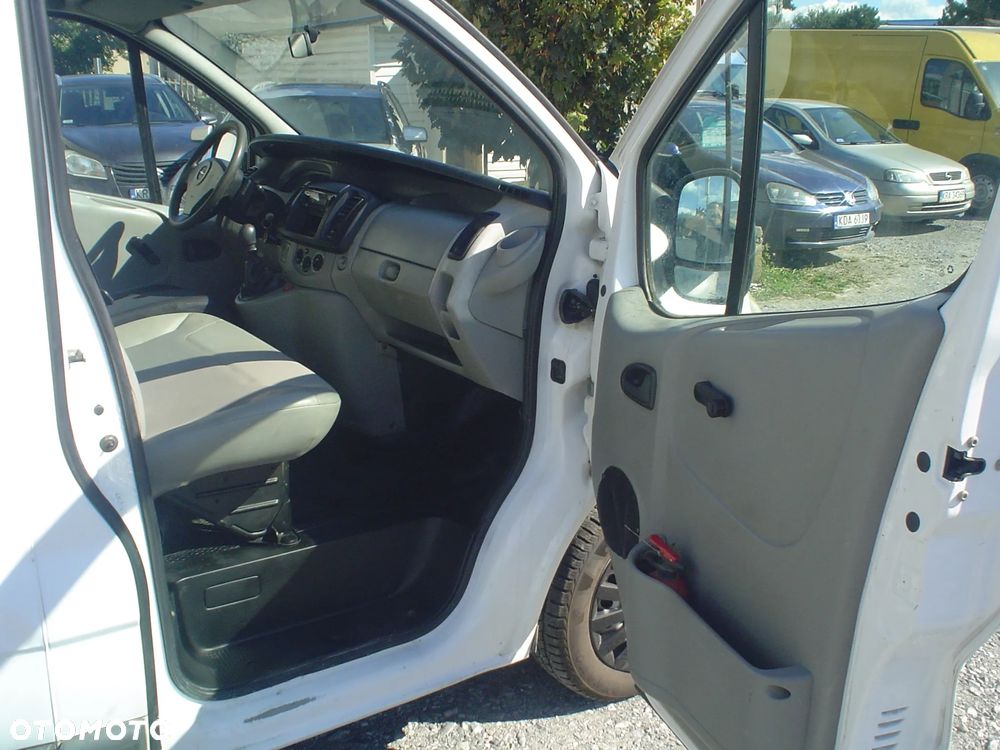 Renault TRAFIC - 7