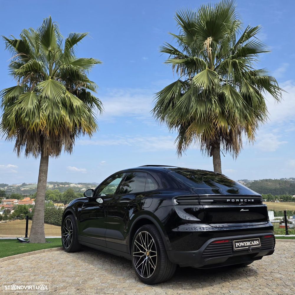 Porsche Macan Electric - 20