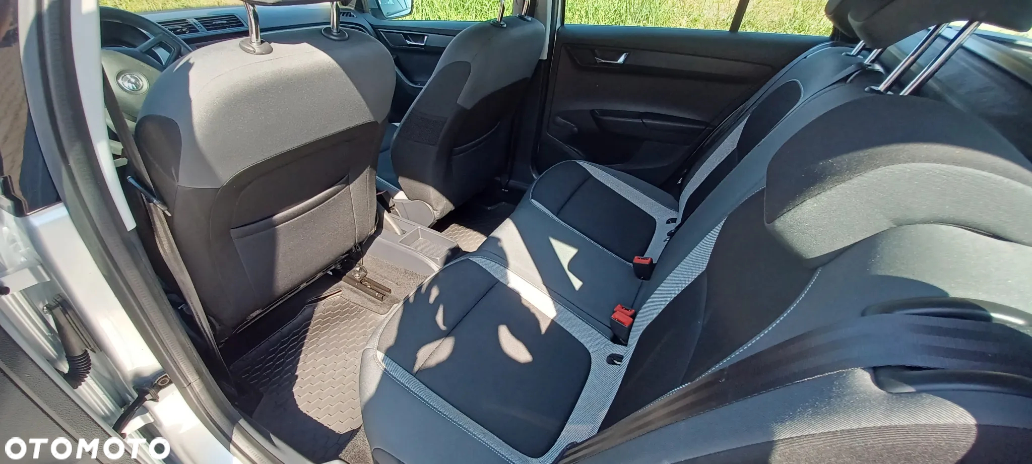Skoda Fabia 1.2 TSI Active - 2