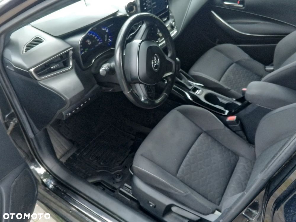 Toyota Corolla - 10
