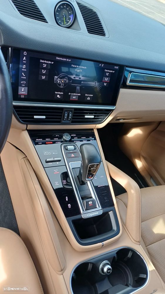 Porsche Cayenne - 16