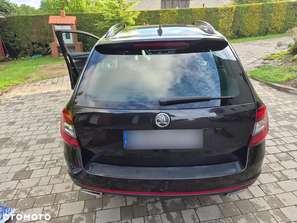Skoda Octavia 2.0 TDI DSG RS - 5