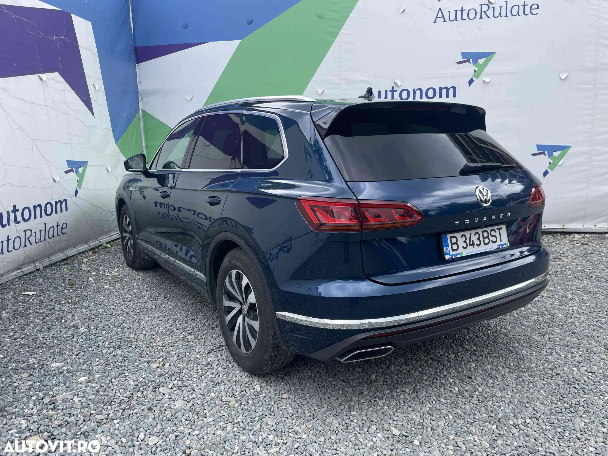 Volkswagen Touareg - 4