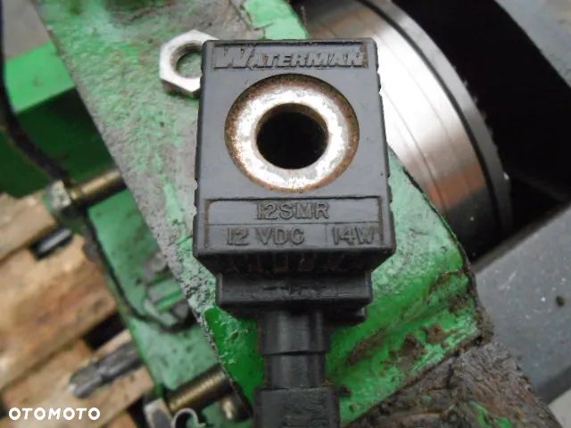 Obudowa tylnego WOM PTO R186138 John Deere 6920 - 7