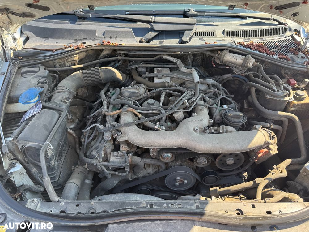 Volkswagen Touareg - 14