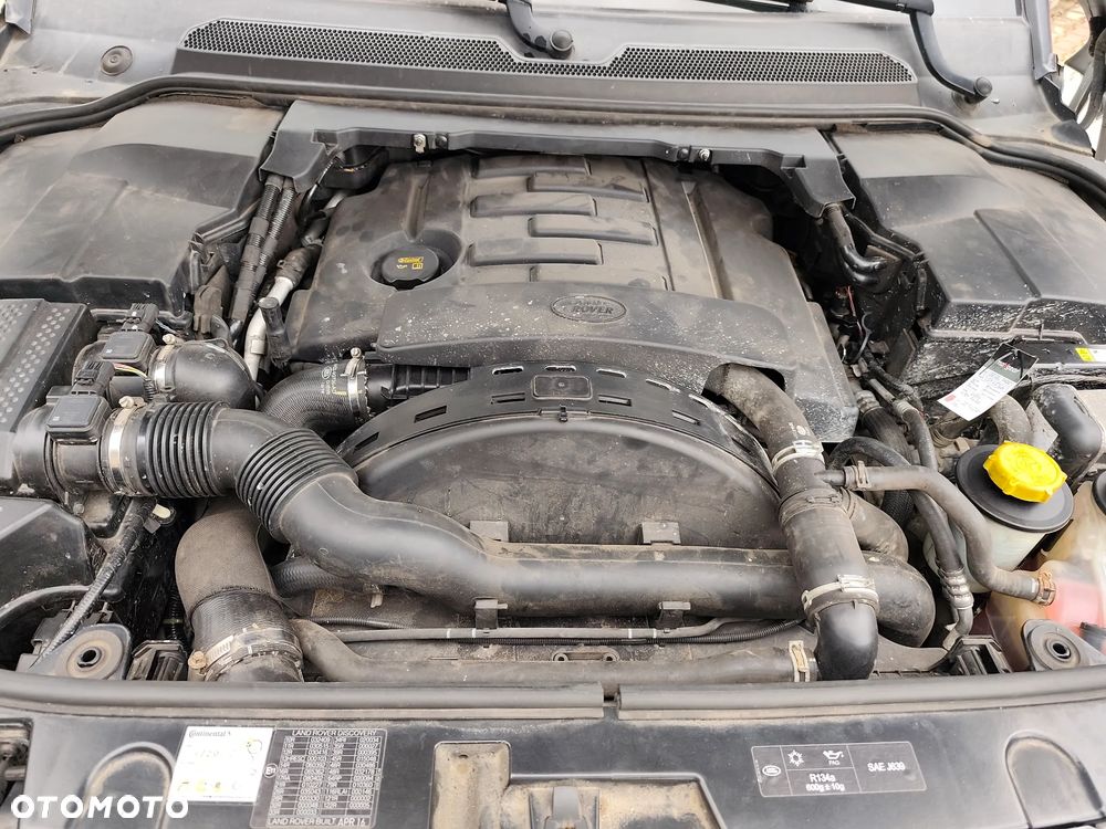 Land Rover Discovery 3.0 SD V6 HSE - 12