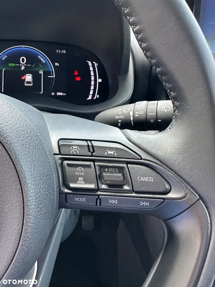 Toyota Yaris Cross 1.5 Comfort CVT - 16