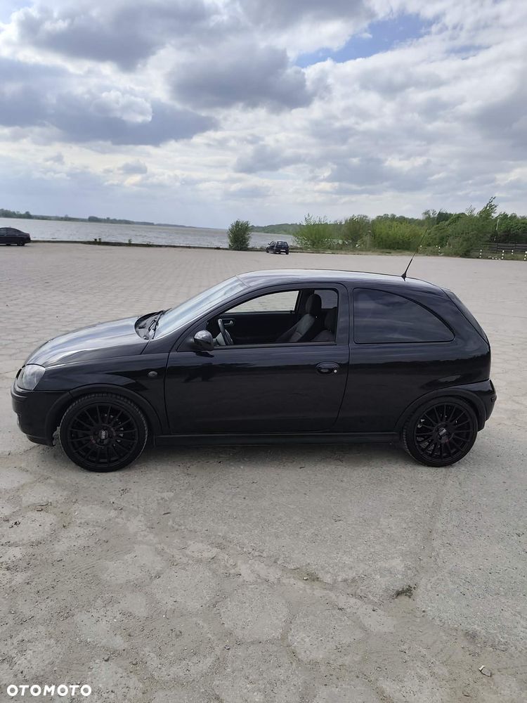 Opel Corsa 1.8 16V GSI - 3