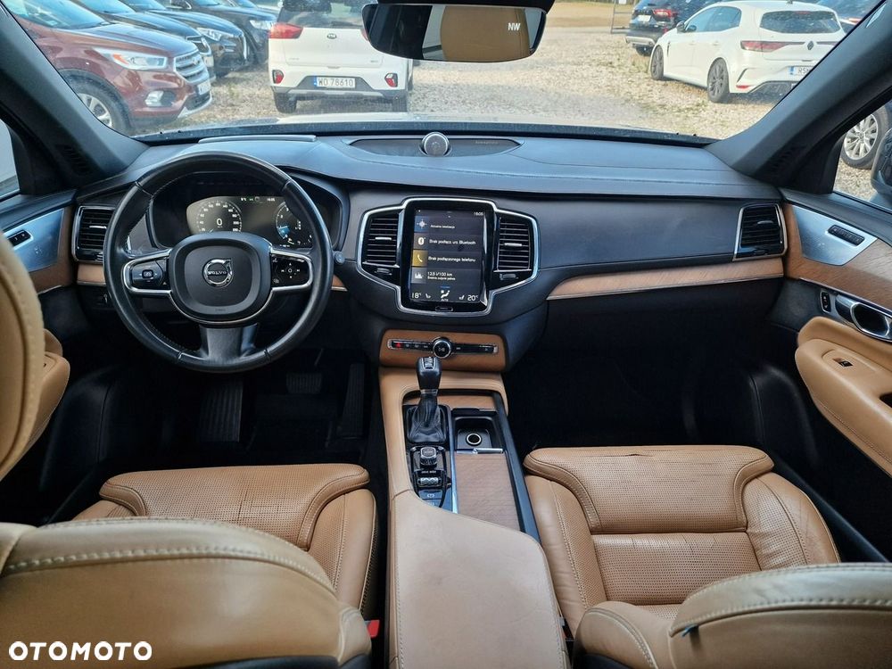 Volvo XC 90 - 17