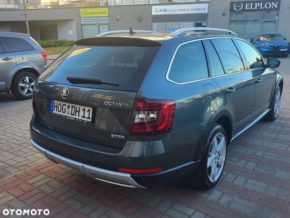 Skoda Octavia Scout 2.0 TDI 4x4 DSG - 7