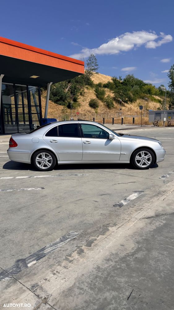 Mercedes-Benz E - 4