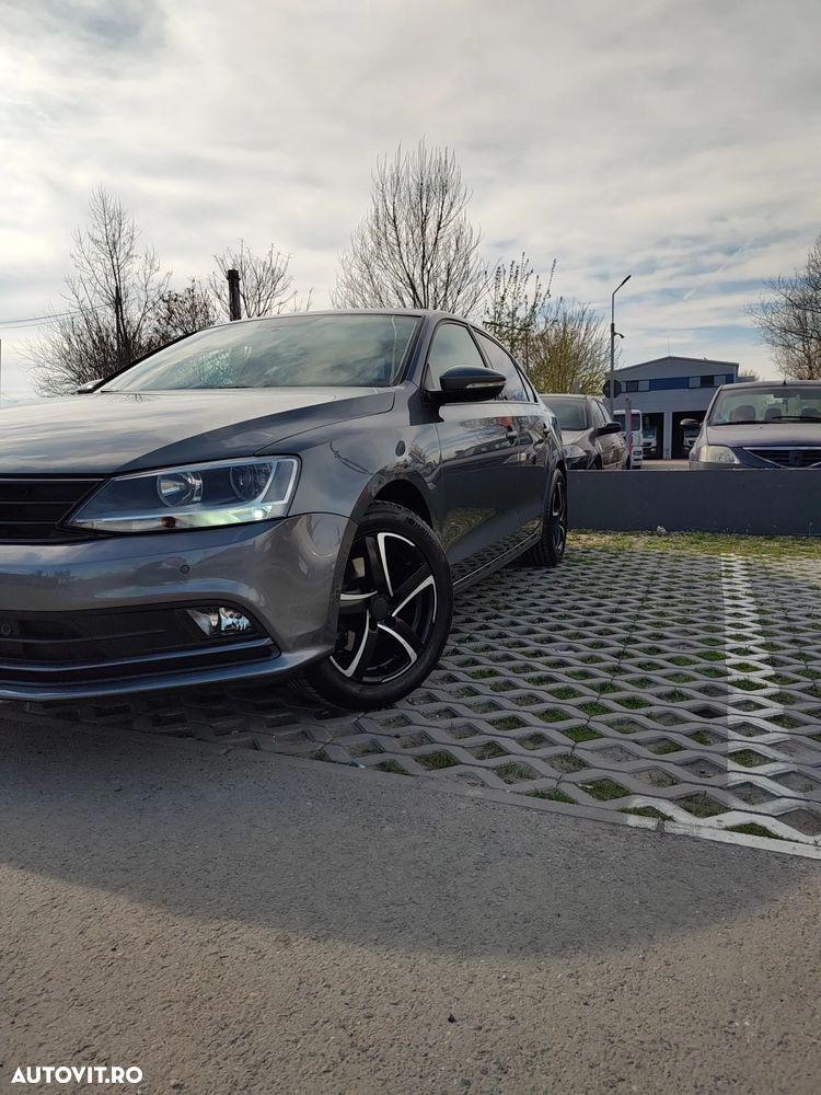 Volkswagen Jetta 1.2 TSI Comfortline - 7