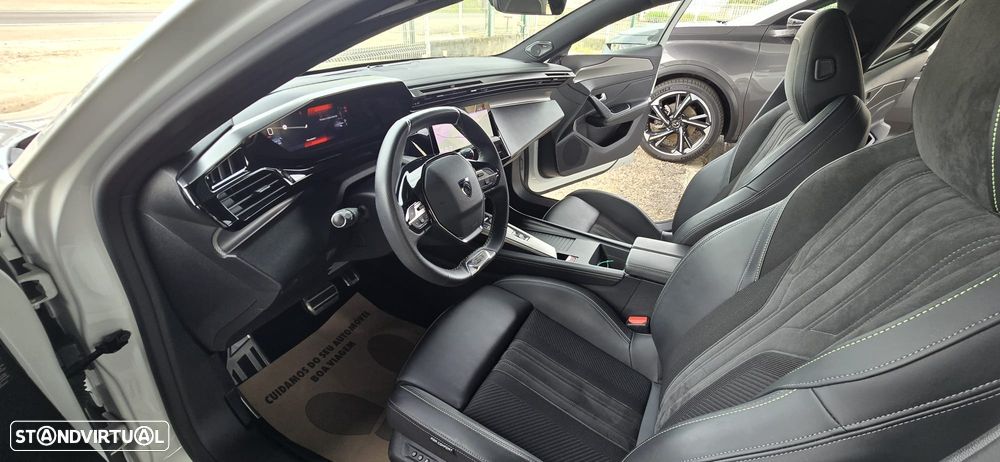 Peugeot 308 1.2 PureTech GT Pack EAT8 - 17