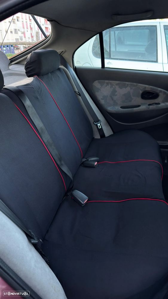 Mitsubishi Carisma Hatchback 1.6 GLX - 13