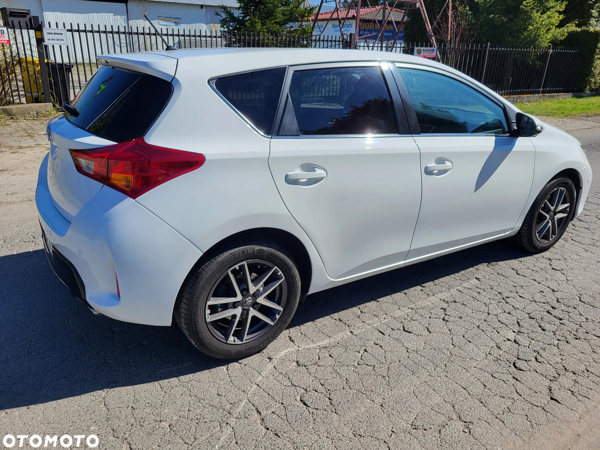 Toyota Auris 2.0 D-4D Edition - 4