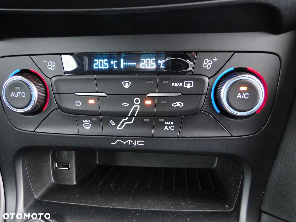 Ford Focus 1.0 EcoBoost Start-Stopp-System ACTIVE STYLE - 19